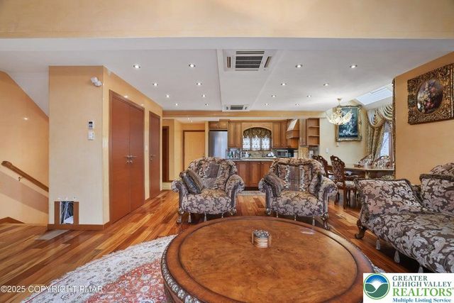 298 Overlook Way, Jackson Twp, PA 18372