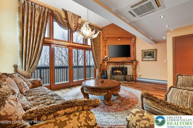 298 Overlook Way, Jackson Twp, PA 18372