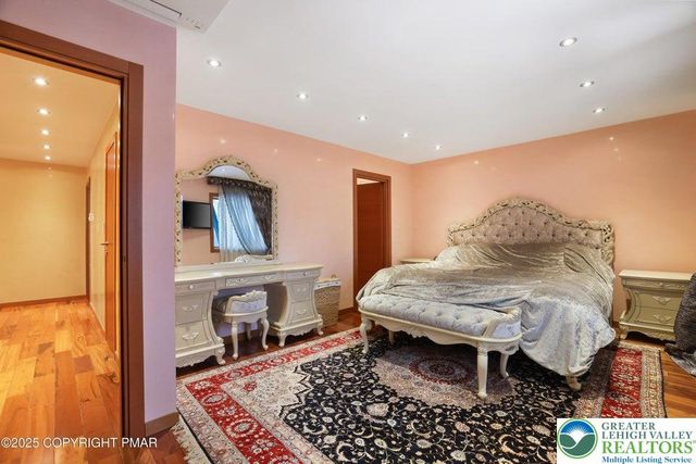 298 Overlook Way, Jackson Twp, PA 18372