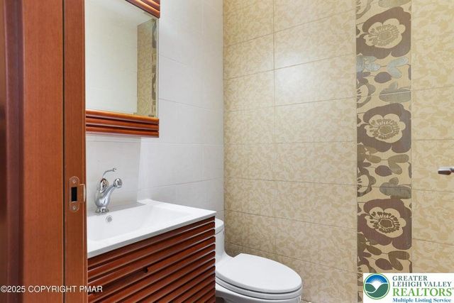 298 Overlook Way, Jackson Twp, PA 18372