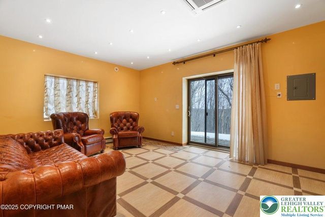 298 Overlook Way, Jackson Twp, PA 18372