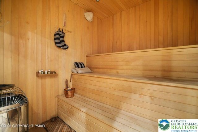 298 Overlook Way, Jackson Twp, PA 18372