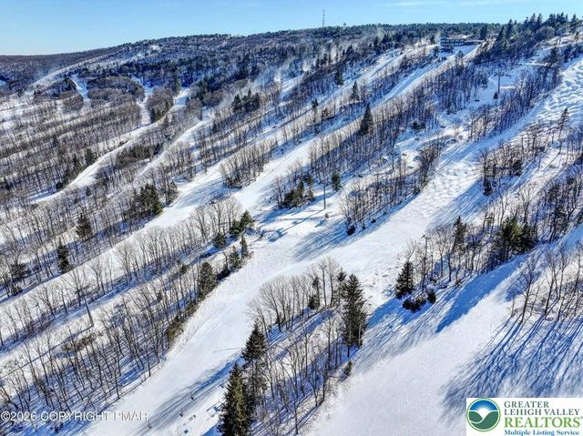 298 Overlook Way, Jackson Twp, PA 18372