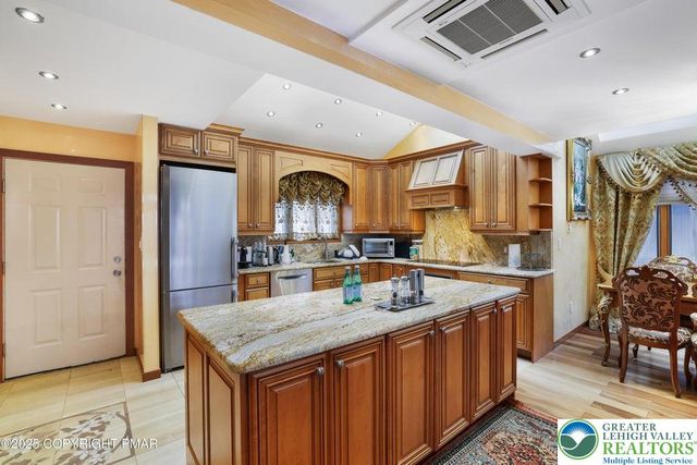 298 Overlook Way, Jackson Twp, PA 18372