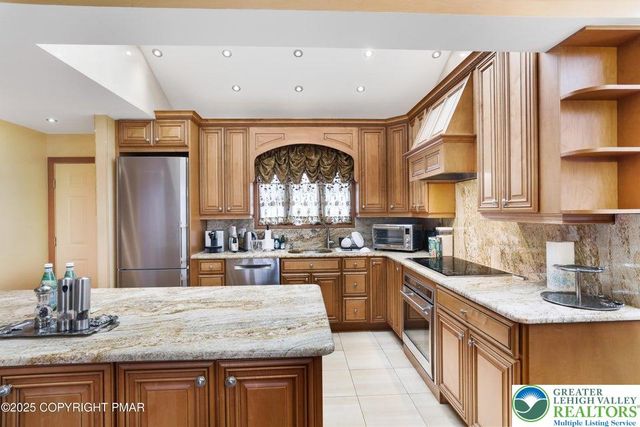 298 Overlook Way, Jackson Twp, PA 18372