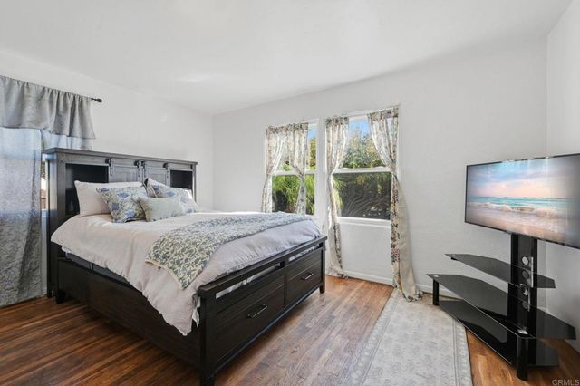 558 E El Norte Parkway, Escondido, CA 92026