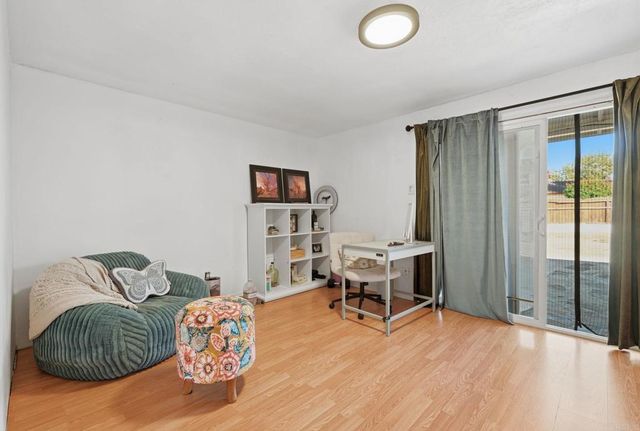 558 E El Norte Parkway, Escondido, CA 92026