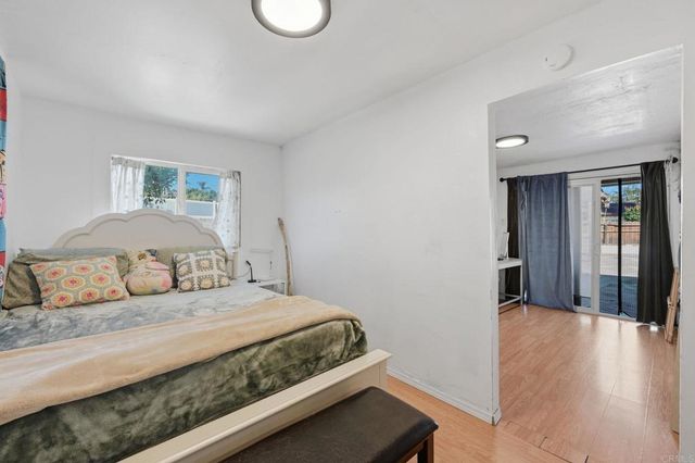 558 E El Norte Parkway, Escondido, CA 92026