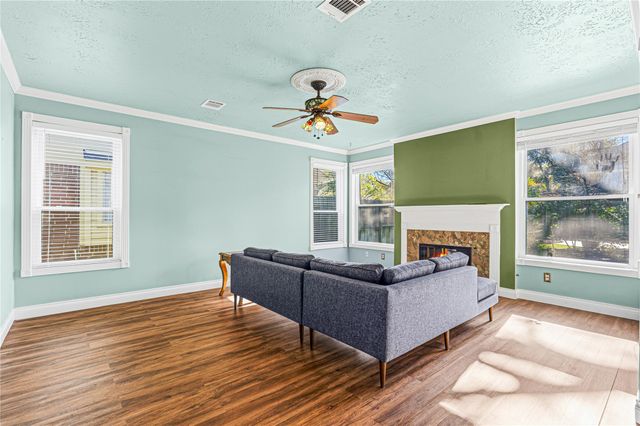 7906 Duncansby Vale Road, Houston, TX 77095