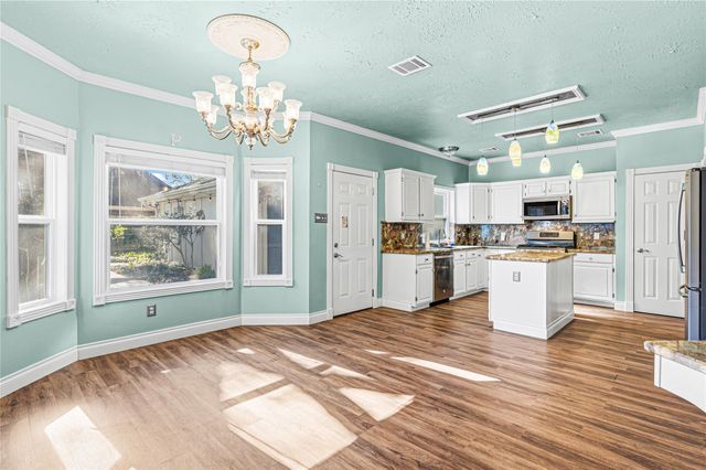 7906 Duncansby Vale Road, Houston, TX 77095