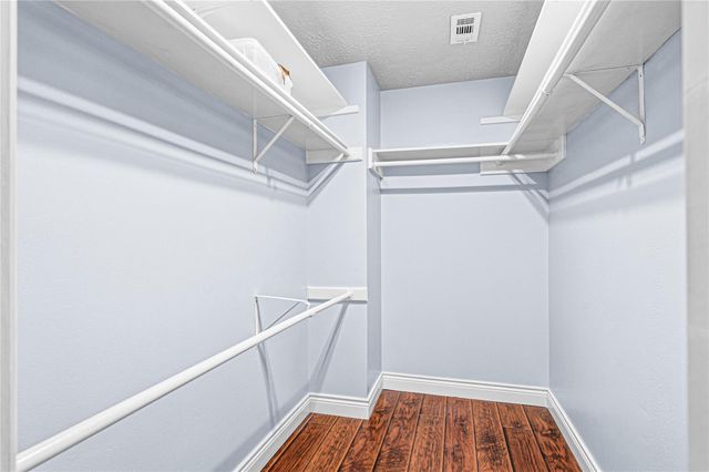 7906 Duncansby Vale Road, Houston, TX 77095