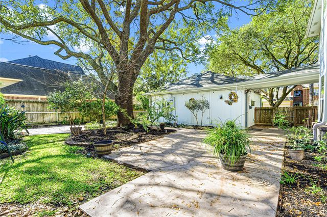 7906 Duncansby Vale Road, Houston, TX 77095