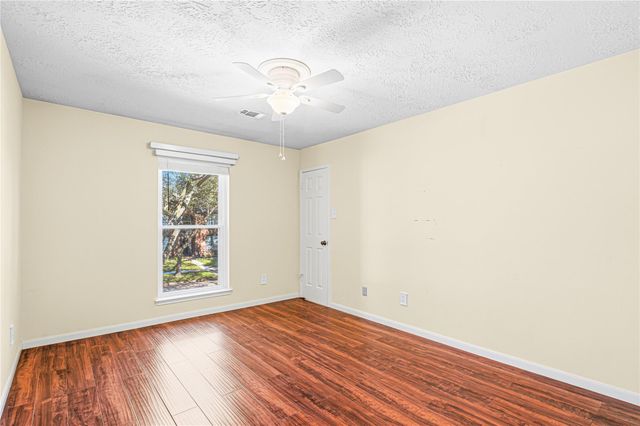 7906 Duncansby Vale Road, Houston, TX 77095