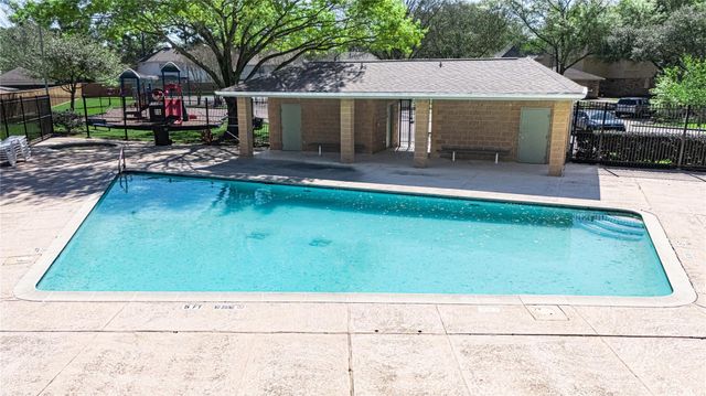 7906 Duncansby Vale Road, Houston, TX 77095