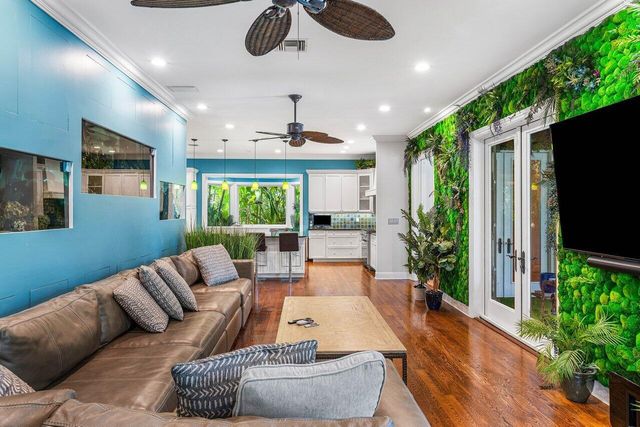 963 Eve Street, Delray Beach, FL 33483