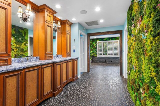 963 Eve Street, Delray Beach, FL 33483