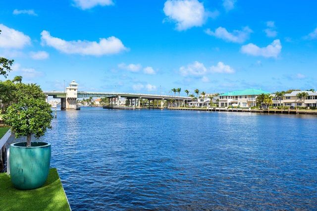 963 Eve Street, Delray Beach, FL 33483