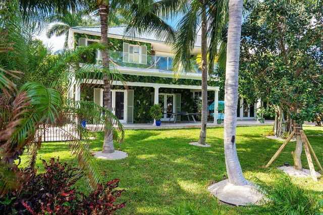 963 Eve Street, Delray Beach, FL 33483