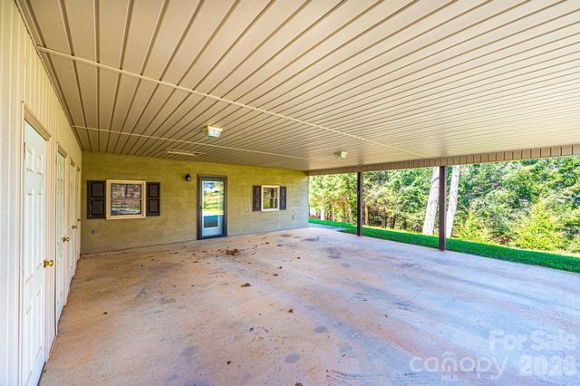 3855 Angelic Way, Lenoir, NC 28645