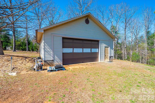 3855 Angelic Way, Lenoir, NC 28645
