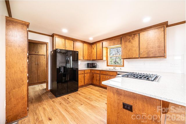 3855 Angelic Way, Lenoir, NC 28645