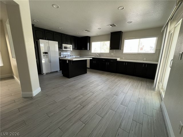 7118 Garden Pond Street, Las Vegas, NV 89148