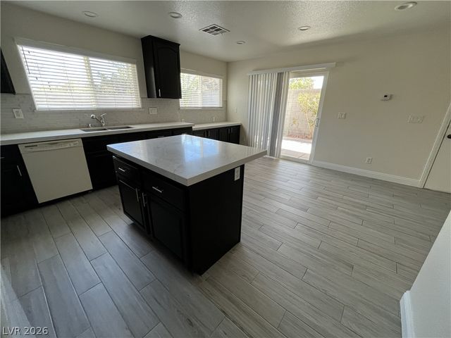 7118 Garden Pond Street, Las Vegas, NV 89148