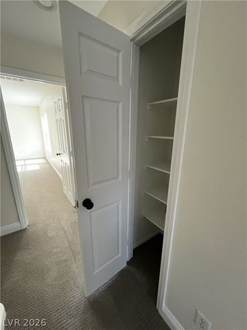 7118 Garden Pond Street, Las Vegas, NV 89148