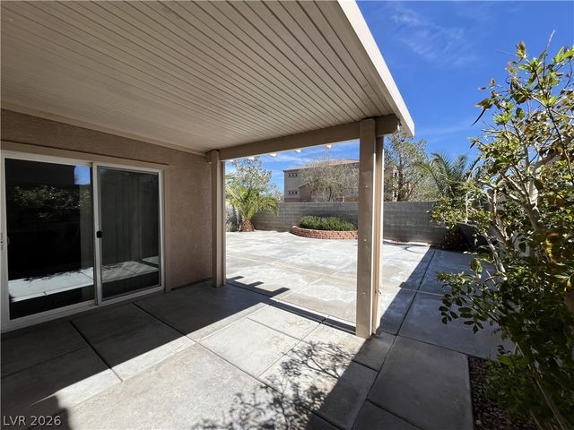 7118 Garden Pond Street, Las Vegas, NV 89148