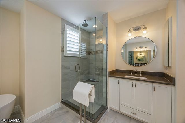 558 Vintage Reserve LN 19A, Naples, FL 34119