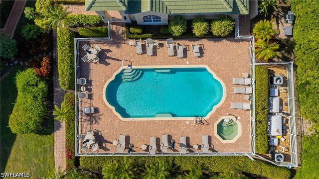 558 Vintage Reserve LN 19A, Naples, FL 34119