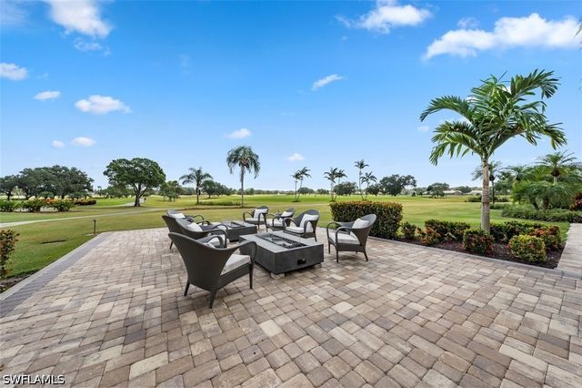 558 Vintage Reserve LN 19A, Naples, FL 34119