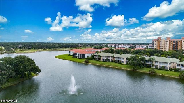 558 Vintage Reserve LN 19A, Naples, FL 34119