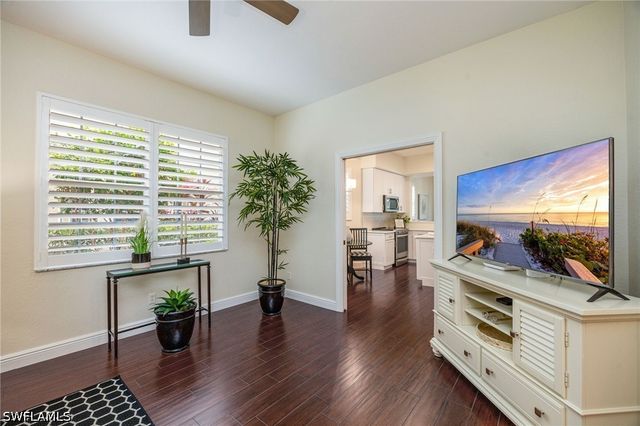 558 Vintage Reserve LN 19A, Naples, FL 34119