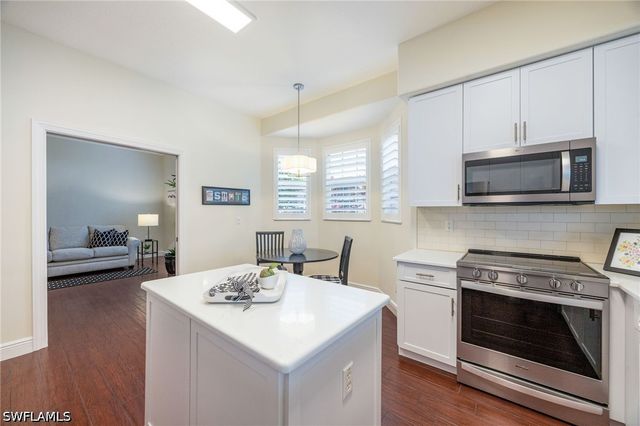 558 Vintage Reserve LN 19A, Naples, FL 34119