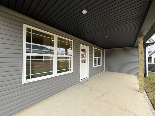 1135 Javier Dr, Springfield, TN 37172