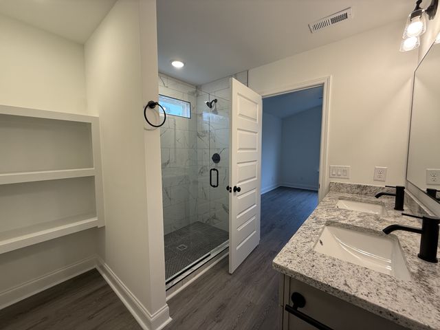 1135 Javier Dr, Springfield, TN 37172