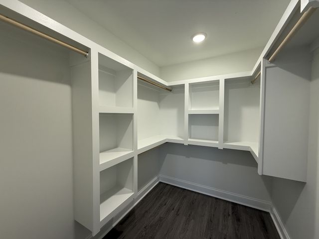 1135 Javier Dr, Springfield, TN 37172