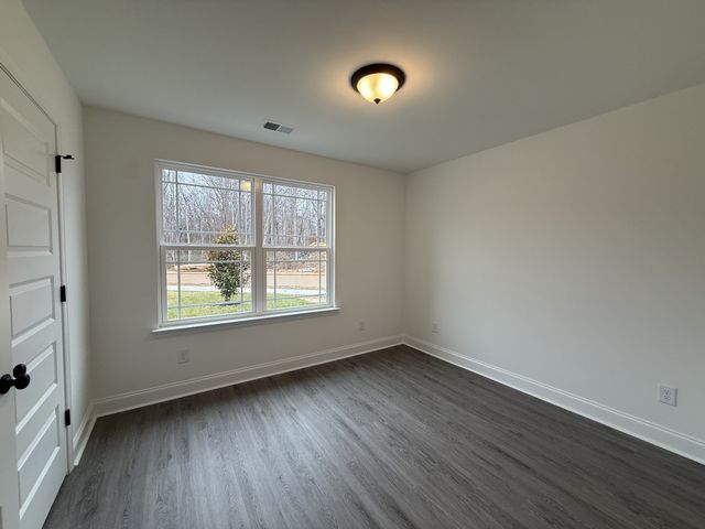 1135 Javier Dr, Springfield, TN 37172