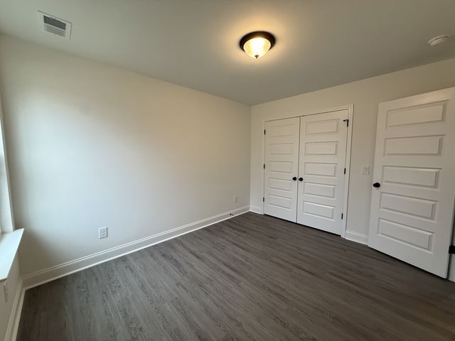 1135 Javier Dr, Springfield, TN 37172