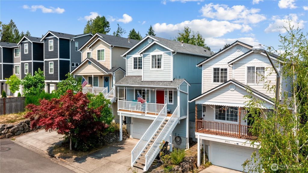 Image 2 of property listing at 3964 Broadmoor Loop NE, Bremerton, WA 98310