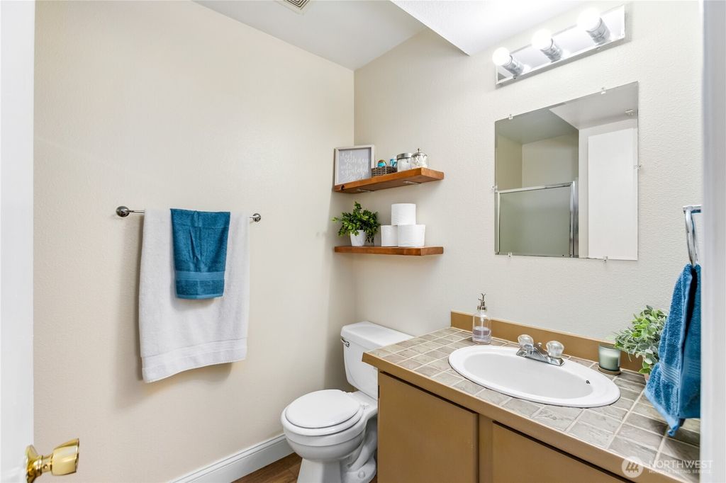 Image 14 of property listing at 3964 Broadmoor Loop NE, Bremerton, WA 98310