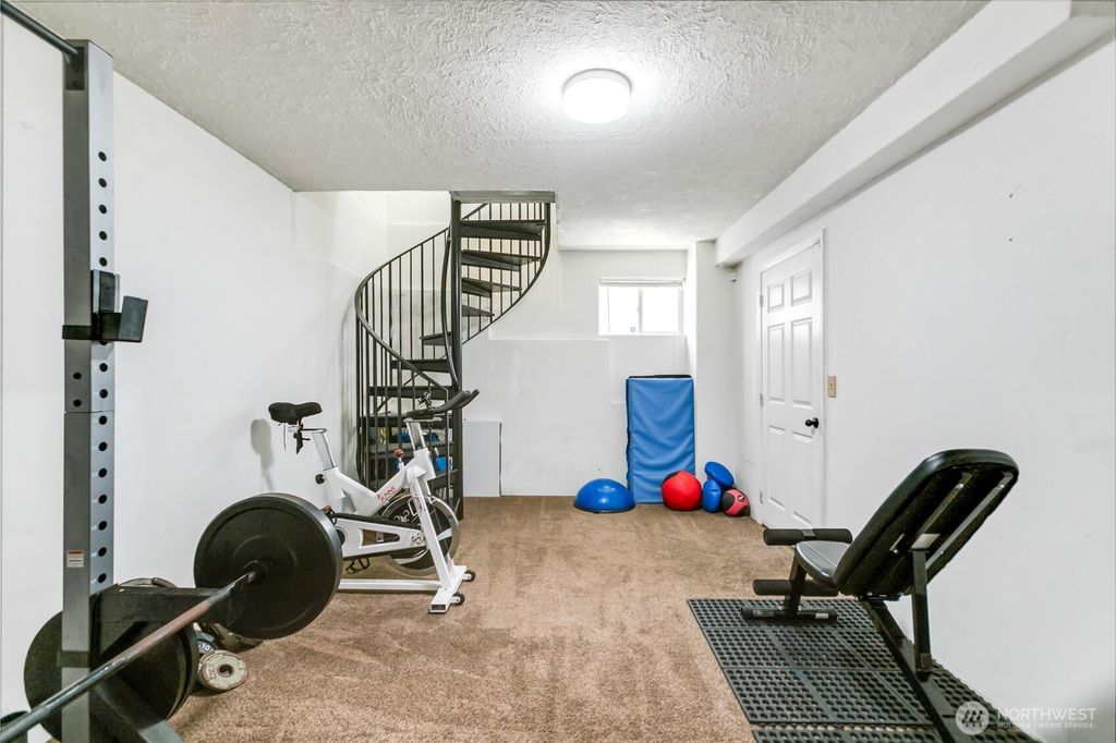 Image 23 of property listing at 3964 Broadmoor Loop NE, Bremerton, WA 98310