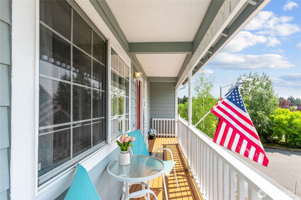 Image 25 of property listing at 3964 Broadmoor Loop NE, Bremerton, WA 98310