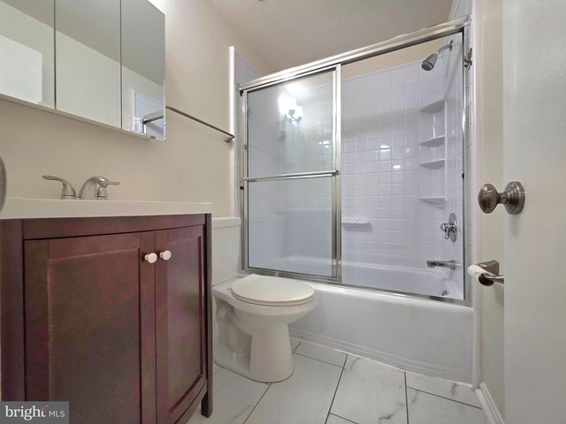 2901 PINEY GROVE CT, Fairfax, VA 22031