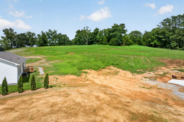 2510 River Ranch Dr, Cookeville, TN 38501
