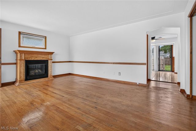1327 W 26th Street, Lorain, OH 44052
