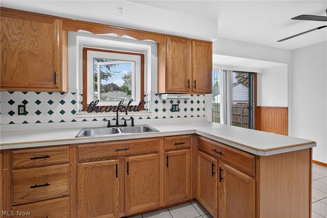 1327 W 26th Street, Lorain, OH 44052