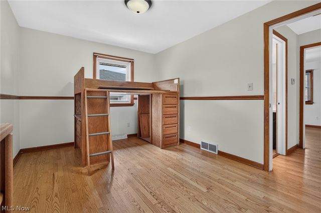 1327 W 26th Street, Lorain, OH 44052