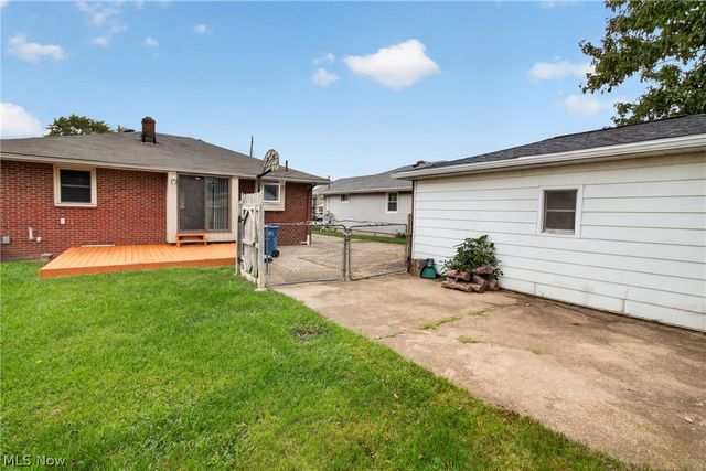 1327 W 26th Street, Lorain, OH 44052